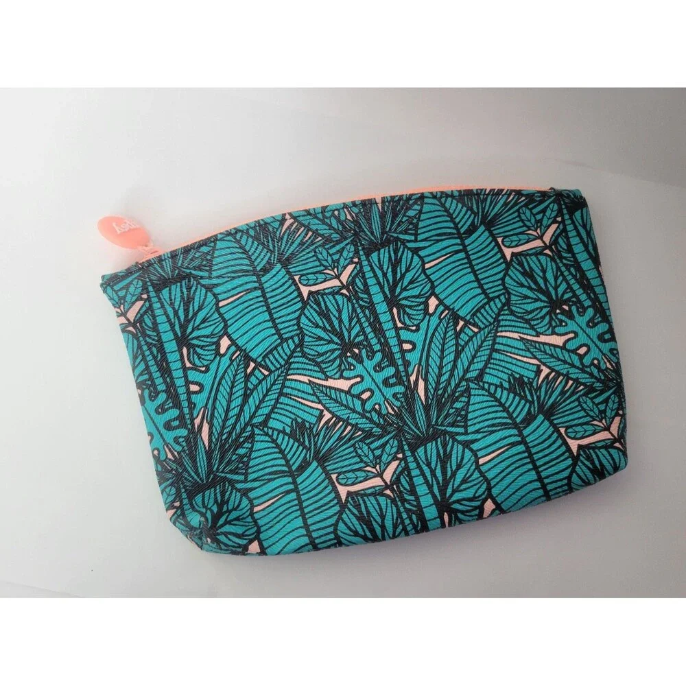 Lash Bundle With Makeup Bag